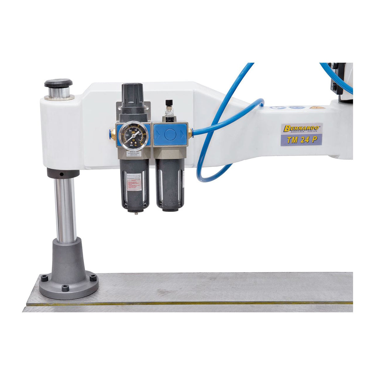 BERNARDO Pneumatische Gewindeschneidmaschine – Modell TM 24 P / R 1100