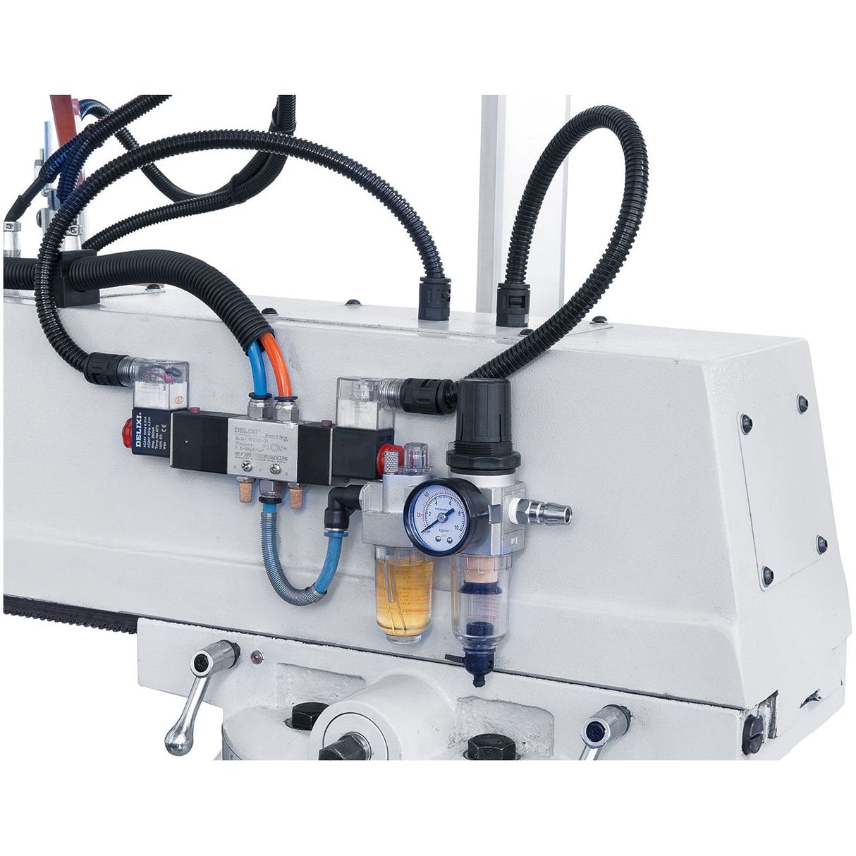 BERNARDO Universalfräsmaschine – Modell UWF 90 inkl. 3-Achs-DRO ES-12 H und pneumat. WK-Klemmung