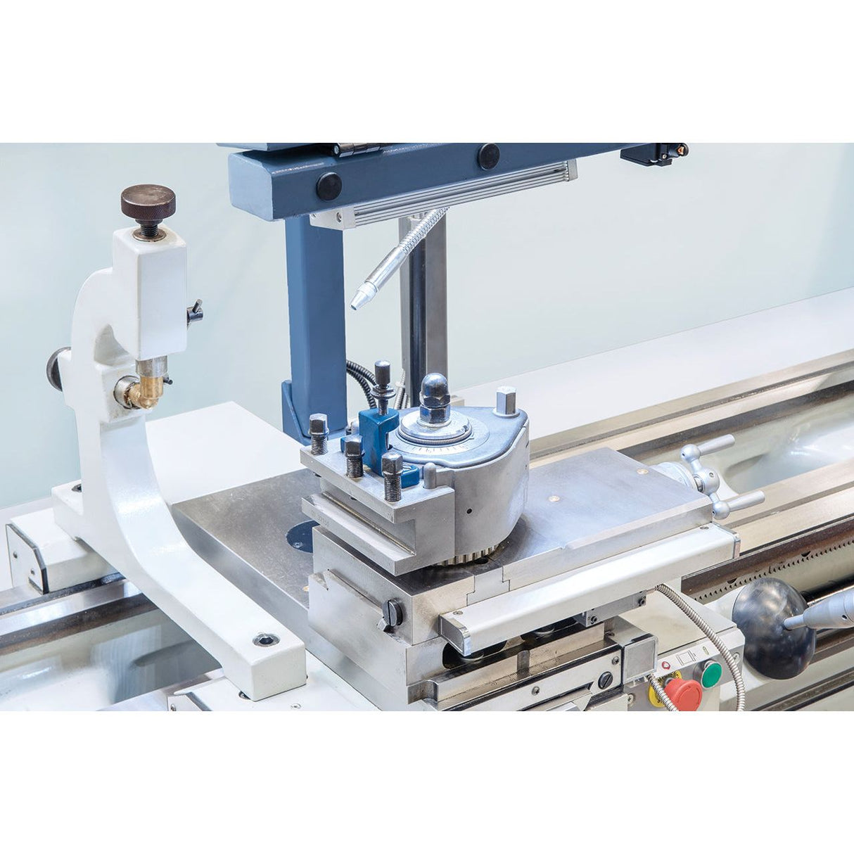 BERNARDO Universaldrehmaschine – Modell Goliath 500 x 3000 inkl. 3-Achs-Digitalanzeige