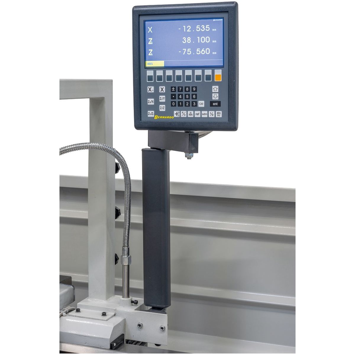 BERNARDO Universaldrehmaschine – Modell Titan 560 x 2000 Pro inkl. 3-Achs-Digitalanzeige