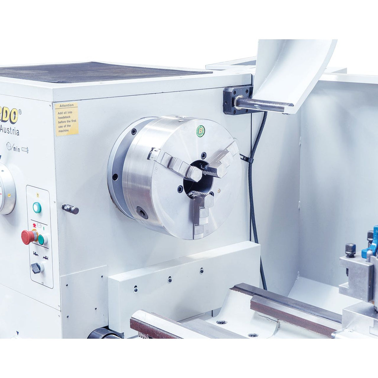 BERNARDO Universaldrehmaschine – Modell Goliath 660 x 1500 inkl. 3-Achs-Digitalanzeige