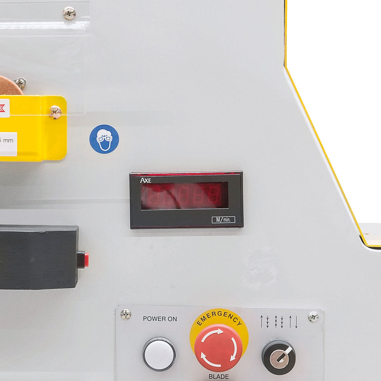 BERNARDO Vertikalbandsäge mit automatischem Tischvorschub – Modell VMS 610 A mit automat. Tischvorschub