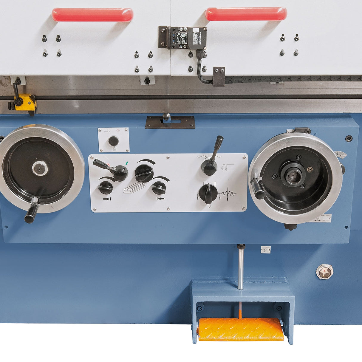 BERNARDO Universal-Rundschleifmaschine – Modell URS 3000 N