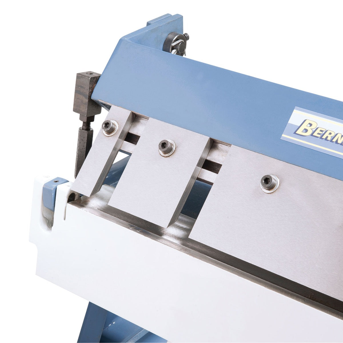 BERNARDO Schwenkbiegemaschine mit segmentierter Oberwange – Modell SB 915 S