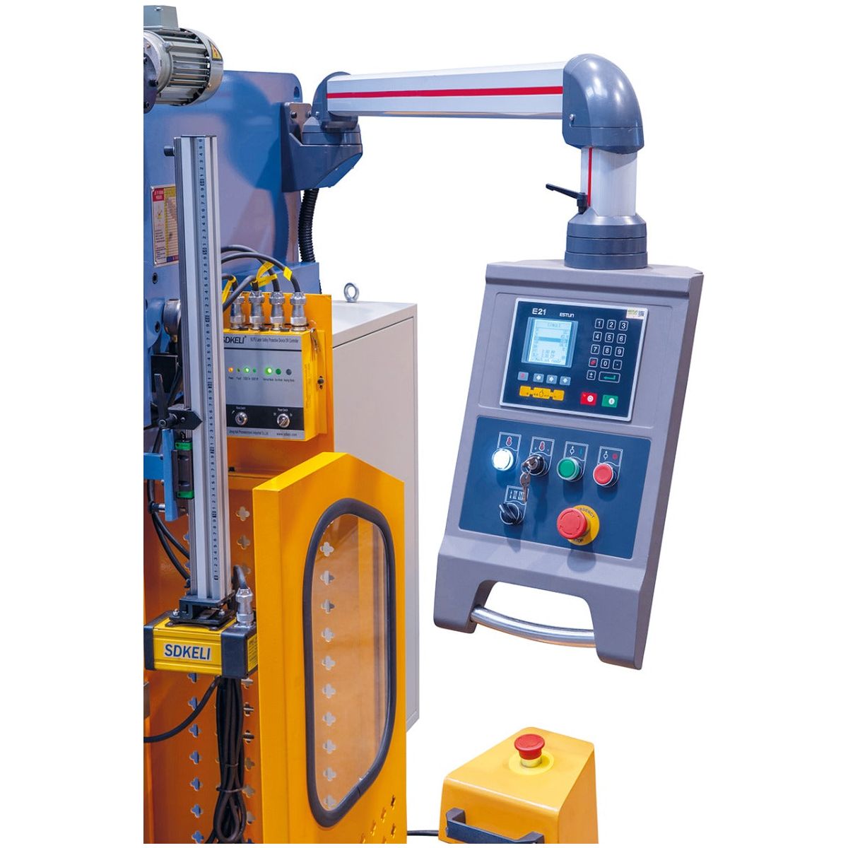BERNARDO Hydraulische Abkantpresse – Modell AKPL 1300 x 30