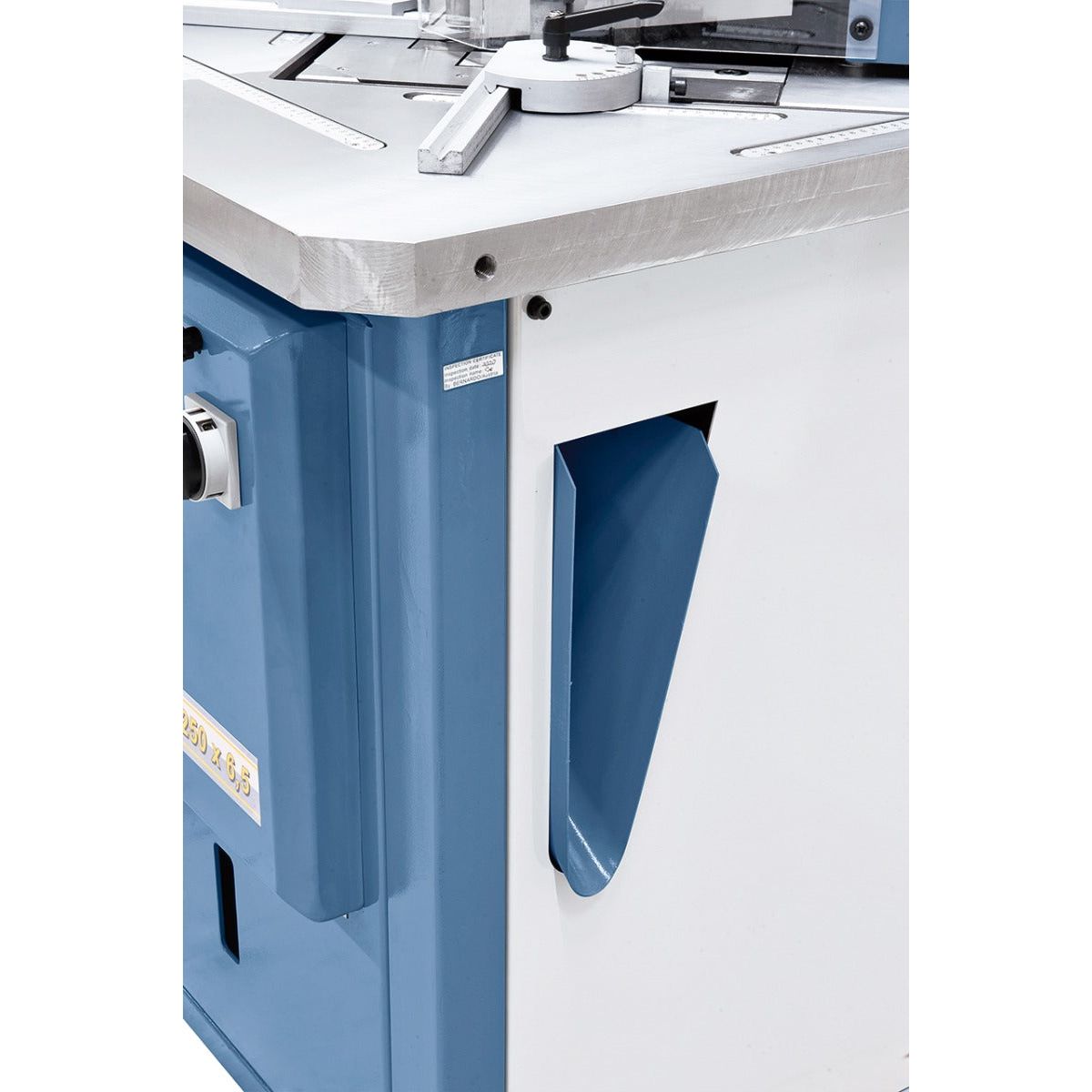 BERNARDO Hydraulische Ausklinkmaschine – Modell HA 250 x 6,5