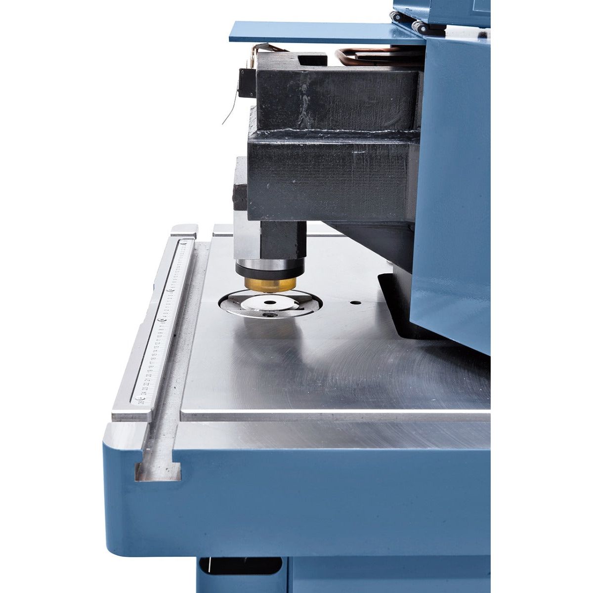 BERNARDO Hydraulische Ausklinkmaschine – Modell HA 200 x 6 VSW