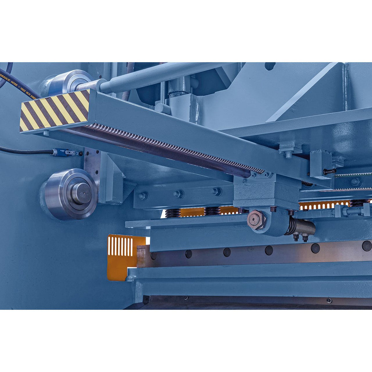 BERNARDO Hydraulische Kulisse-Tafelschere – Modell HKS 3200 x 8