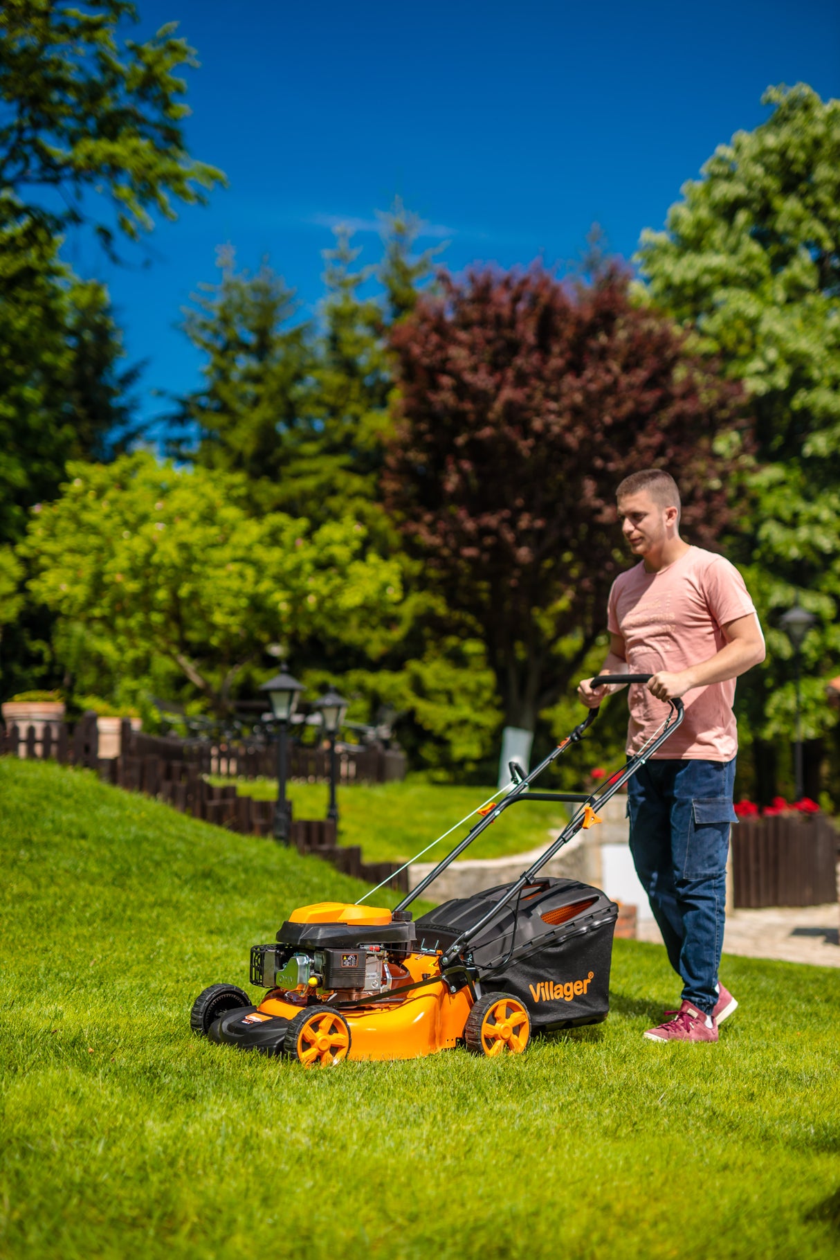 Villager ATLAS 4011 T - Benzin-Rasenmäher mit 457 mm Schnittbreite & 4-in-1 Mähsystem - VI-060169