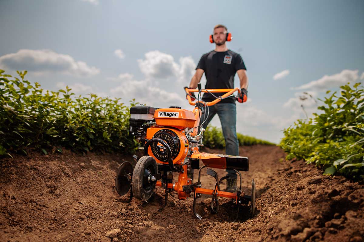Villager VTB 8422 P - Benzin-Bodenfräse mit 850 mm Arbeitsbreite & Häufelkörper - VI-076154