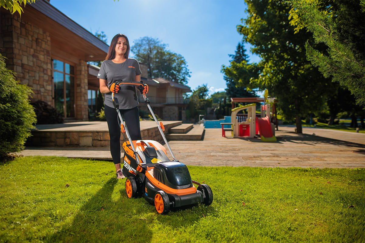 Villager LM 3010 E - 40 V Akku-Rasenmäher mit 38 cm Schnittbreite & Softgriff - VI-082481