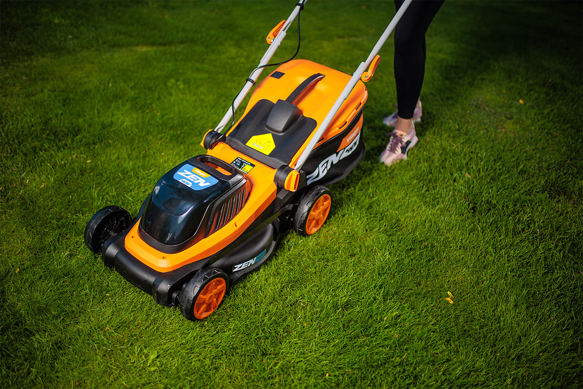 Villager LM 4010 E - Akku-Rasenmäher 40 V mit 43 cm Schnittbreite & Softgriff - VI-082482