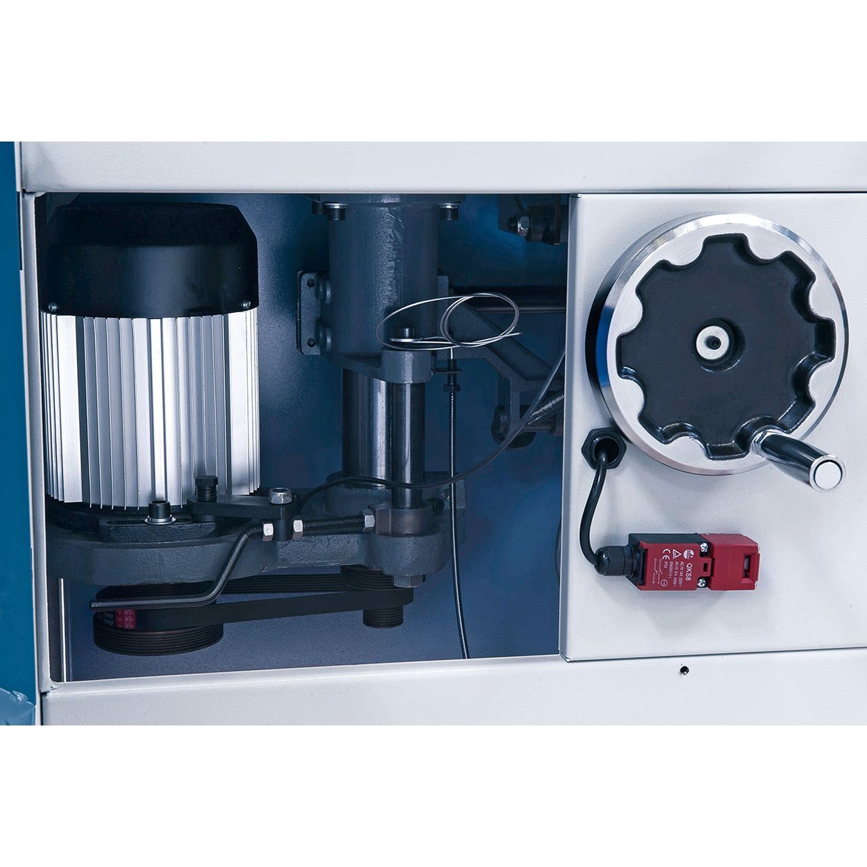 BERNARDO Schwenkspindel-Fräsmaschine mit Formattisch – Modell T 800 F - 400 V