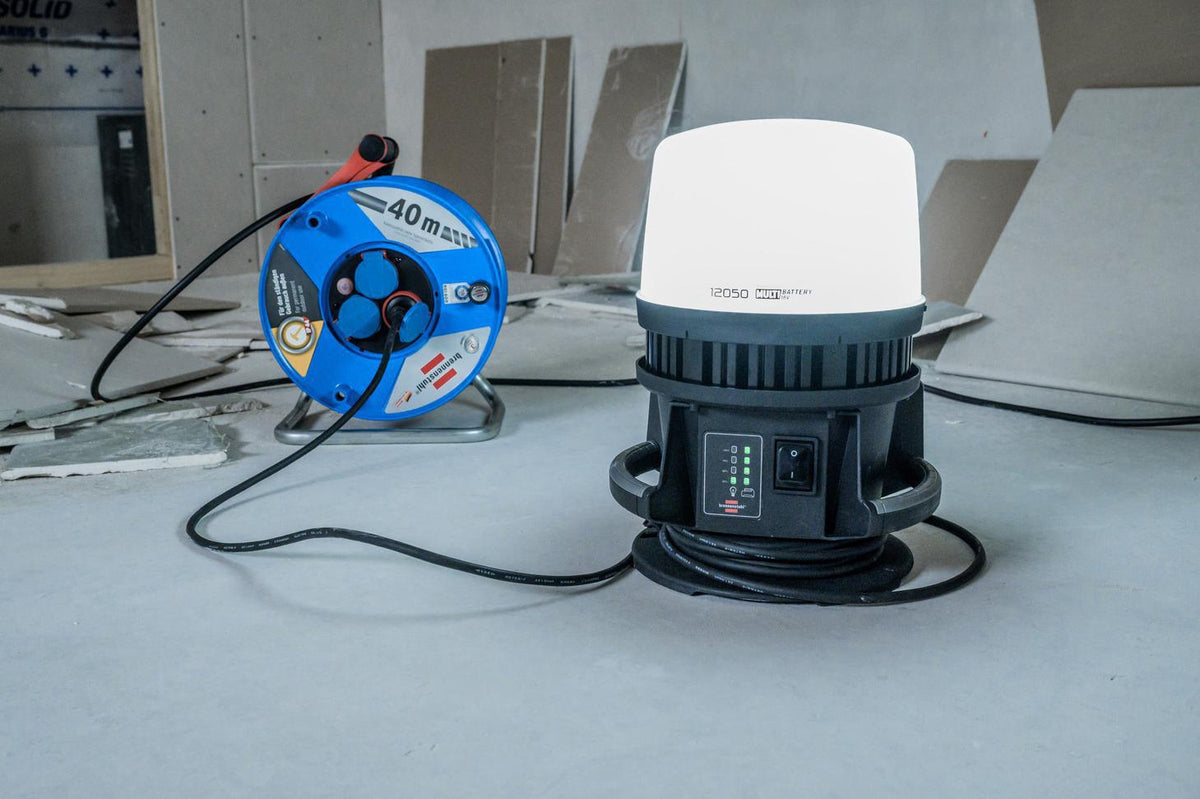 BRENNENSTUHL Hybrid-LED-Baustrahler 12050 MH 100 W 12000 lm mit 5 m Gummi-Neopren-Kabel