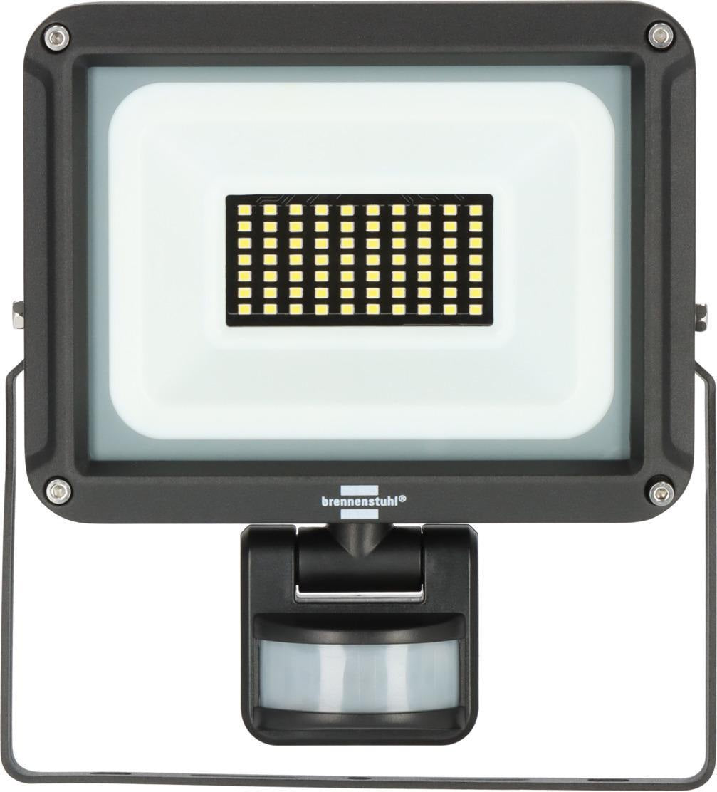 LED-Strahler JARO 4060 30 W 3450 lm IP65 von BRENNENSTUHL – helles Licht für Außenbereiche