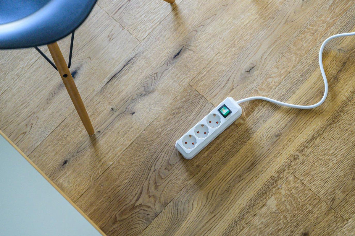 BRENNENSTUHL Steckdosenleiste Eco Line 16 A 250 V, 3 Steckdosen, 1,5 m H05VV-F, weiß