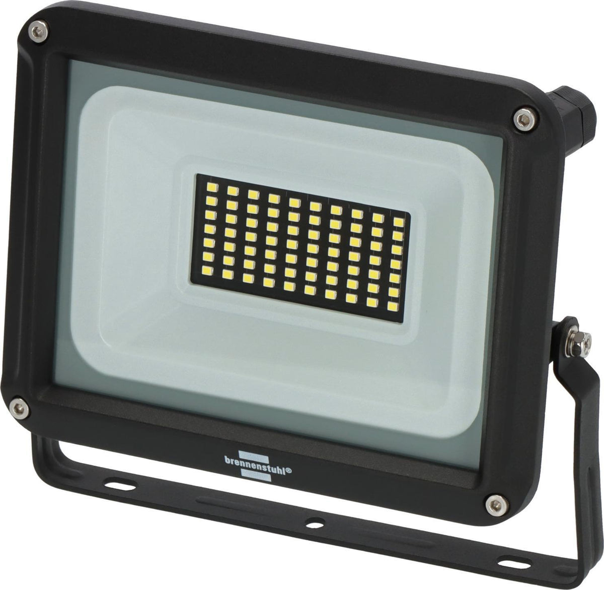 LED-Strahler JARO 4060 30 W 3450 lm IP65 von BRENNENSTUHL – helles Licht für Außenbereiche