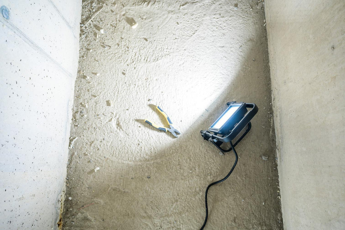 BRENNENSTUHL LED-Strahler JARO 7060 M 50 W 5800 lm IP65 mit 5 m H07RN-F Kabel