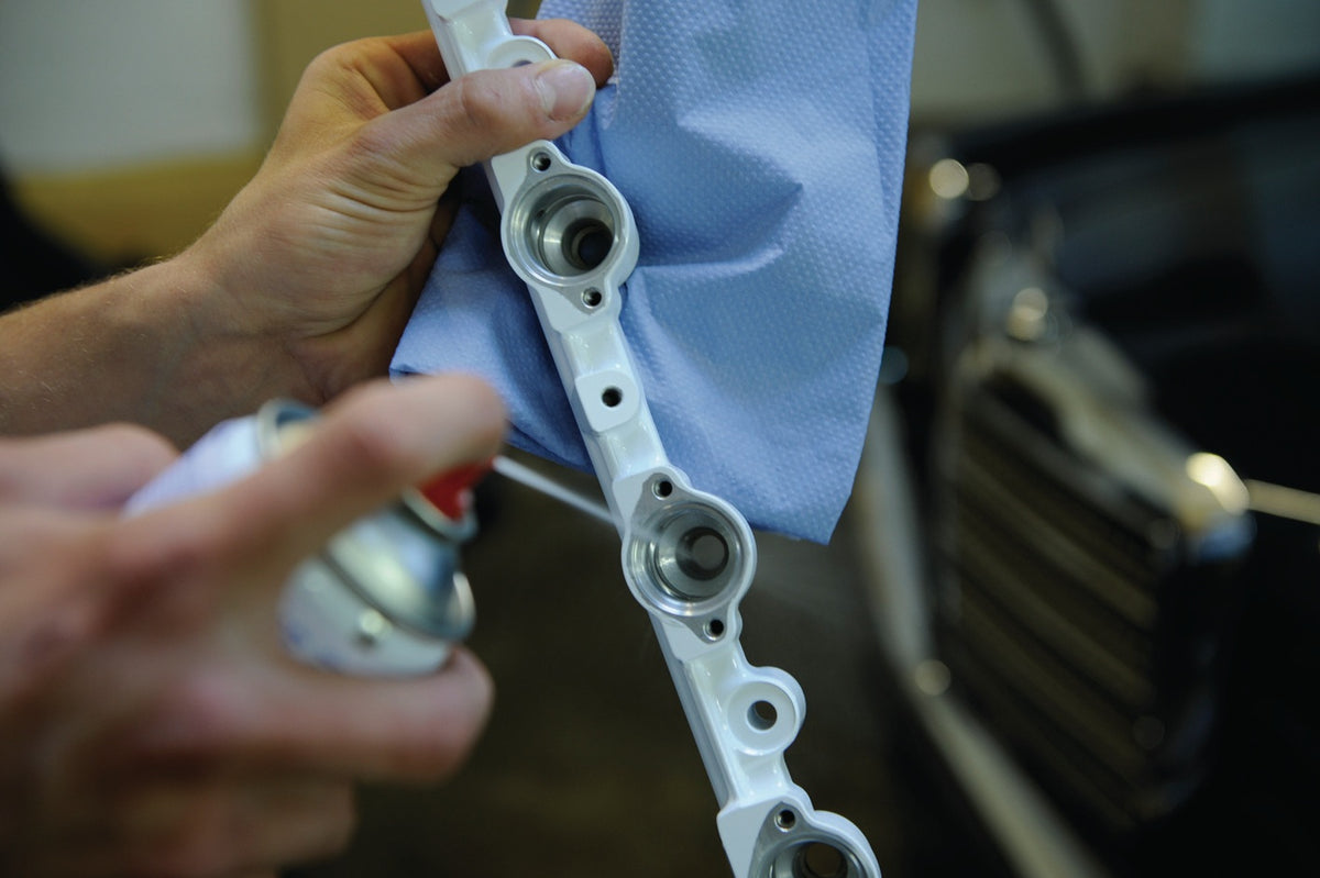 TESA Industriereiniger 60040 500 ml Spraydose – Löst Wachs, Öl, Fett und Silikonreste rückstandsfrei
