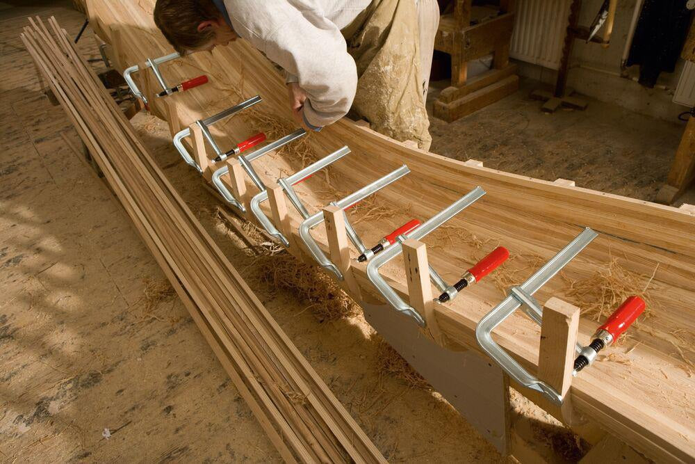 BESSEY Ganzstahlschraubzwinge GZ 100 mm Spannweite, 60 mm Ausladung, Holzgriff, 6000 N Spannkraft