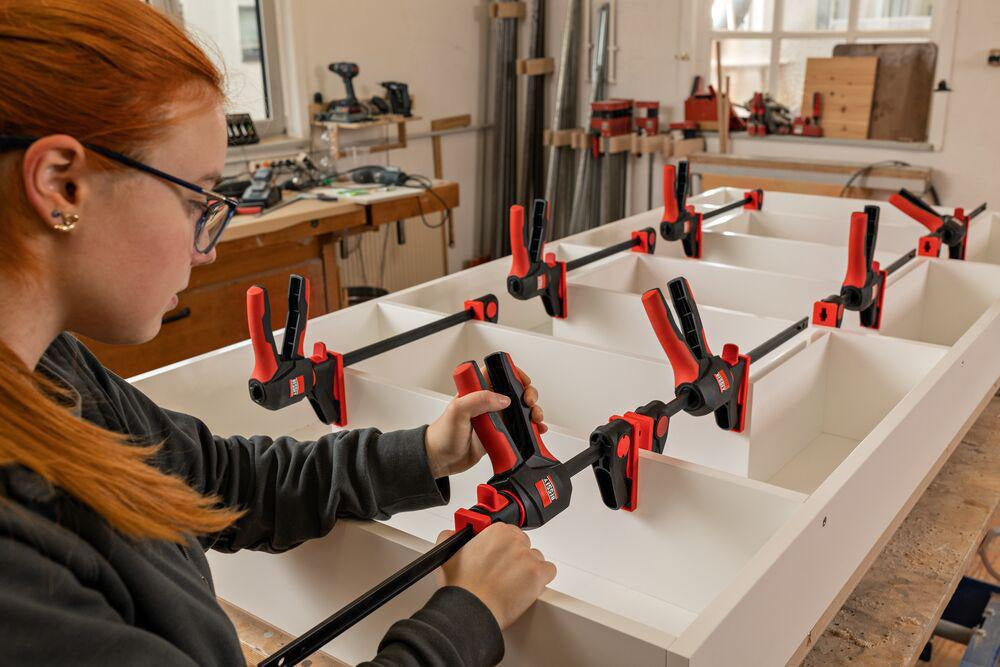 BESSEY Einhandzwinge EZ360-15 mit 360° Dreh-Mechanismus, 150 mm Spannweite, 1400 N Spannkraft