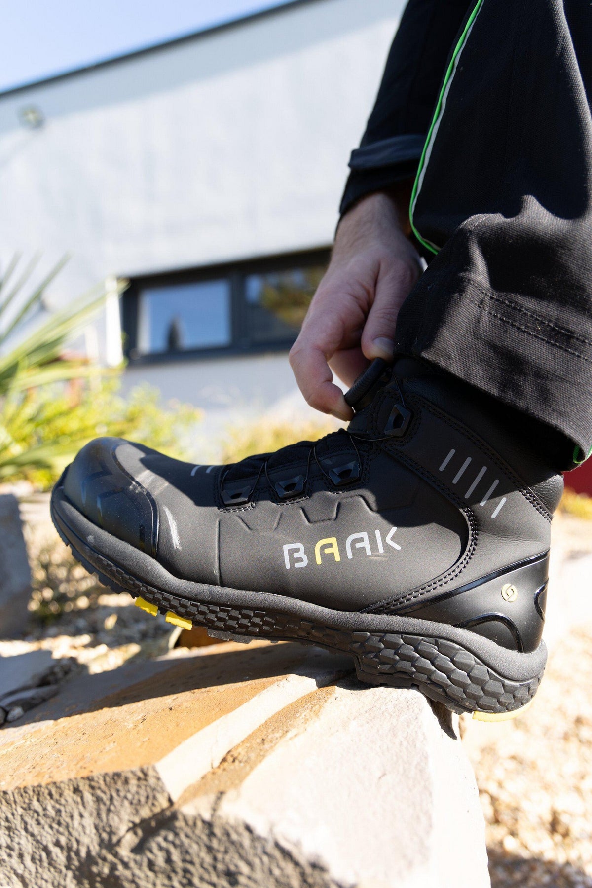 BAAK Sicherheitsstiefel Alexander S3S ESD – Mikrofaser, schwarz/gelb, Gr. 38