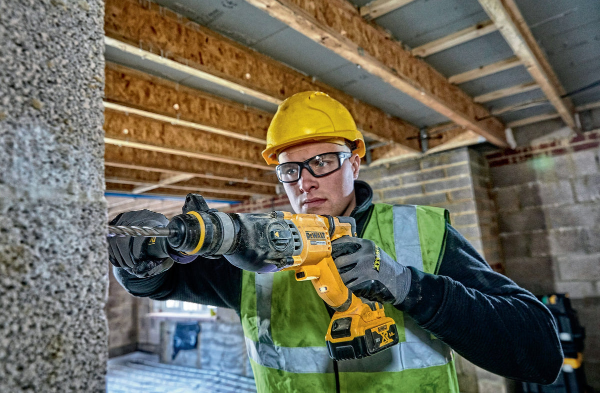 DEWALT Akku-Bohrhammer DCH263NK 18/54V 28mm 3J SDS-plus – bürstenloser Motor, Perform & Protect