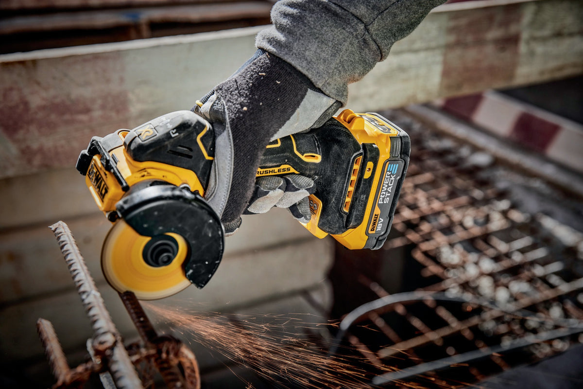 DEWALT Akku-Multimaterialschneider DCS438N 18V – bürstenlos, 76 mm, 22 mm Schnitttiefe
