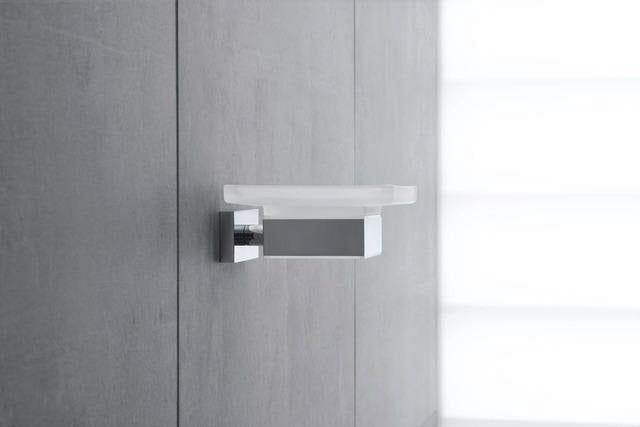 Duravit Karree Seifenschale in Chrom mit weißer Glasablage – Wandmontage