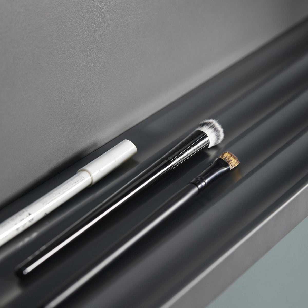 DURAVIT XSquare Spiegelschrank 1200 mm mit LED-Beleuchtung, Soft-Close und Front- sowie Innenspiegel