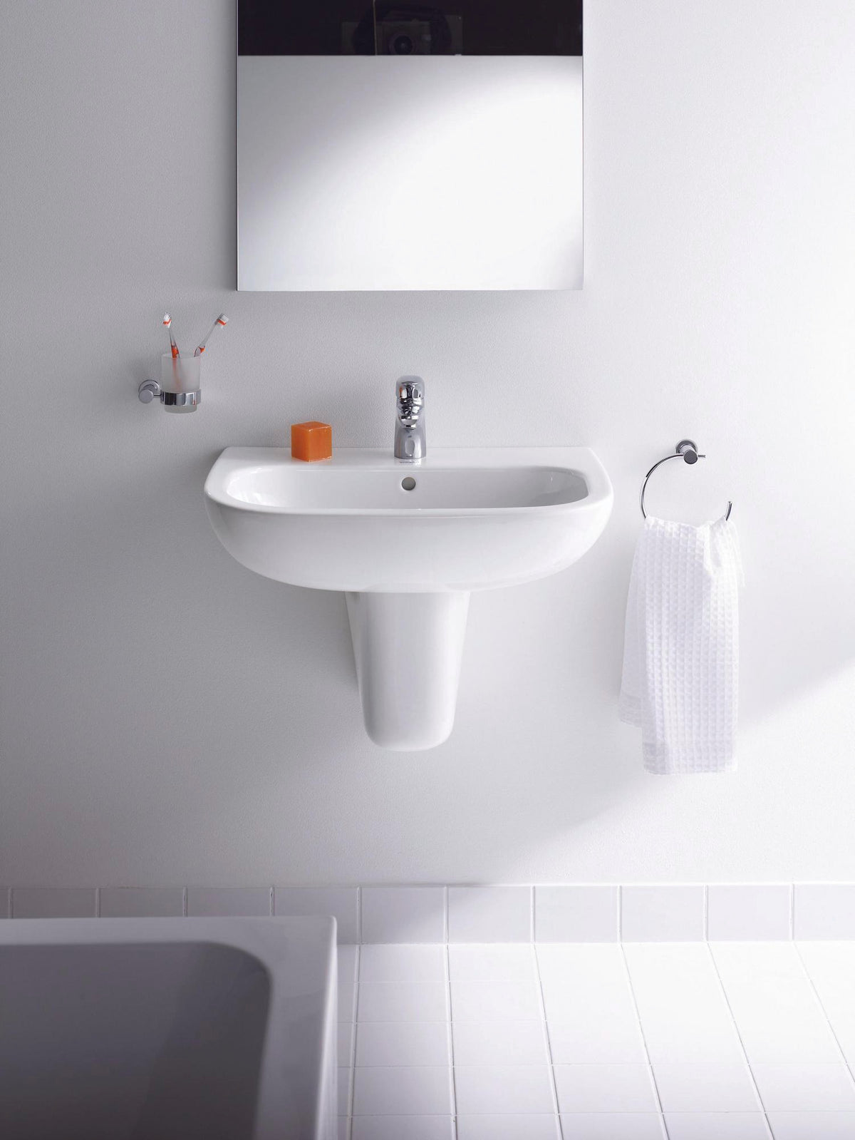 DURAVIT D-Code Handtuchring Chrom – Wandmontage, schwenkbar, 158 mm