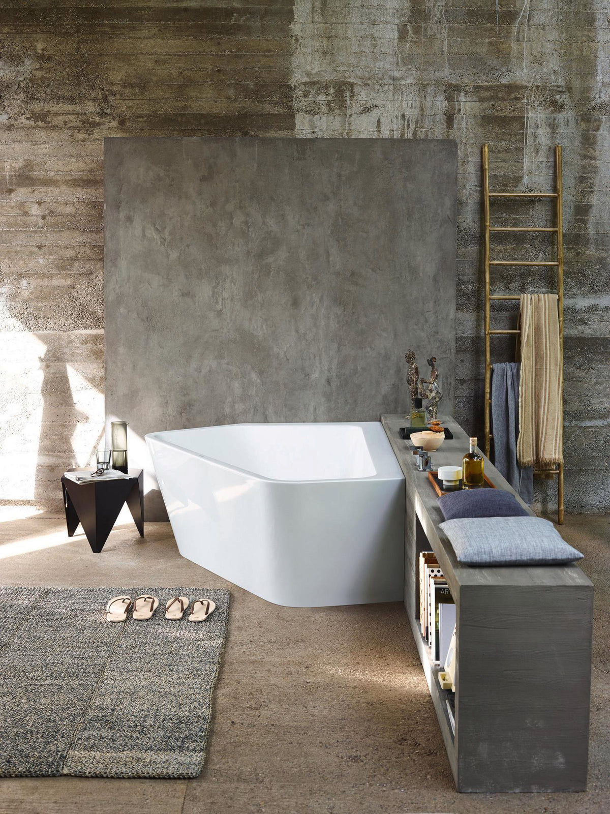 DURAVIT Paiova 5 Badewanne 1770x1300 mm Eck links Sanitäracryl weiß mit Verkleidung