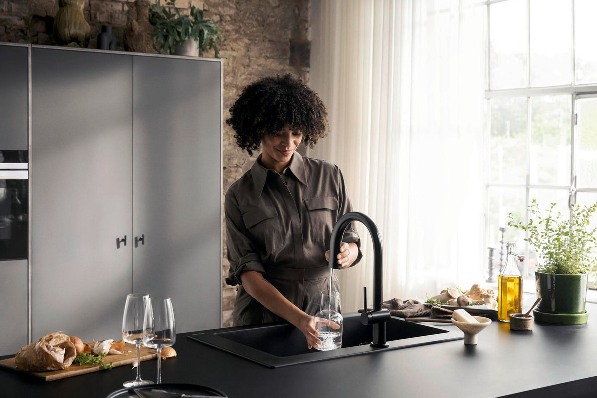 HANSGROHE Aqittura M91 Filtersystem 210 mit Ausziehschlauch – Chrom, 1 Jet, gefiltertes Wasser