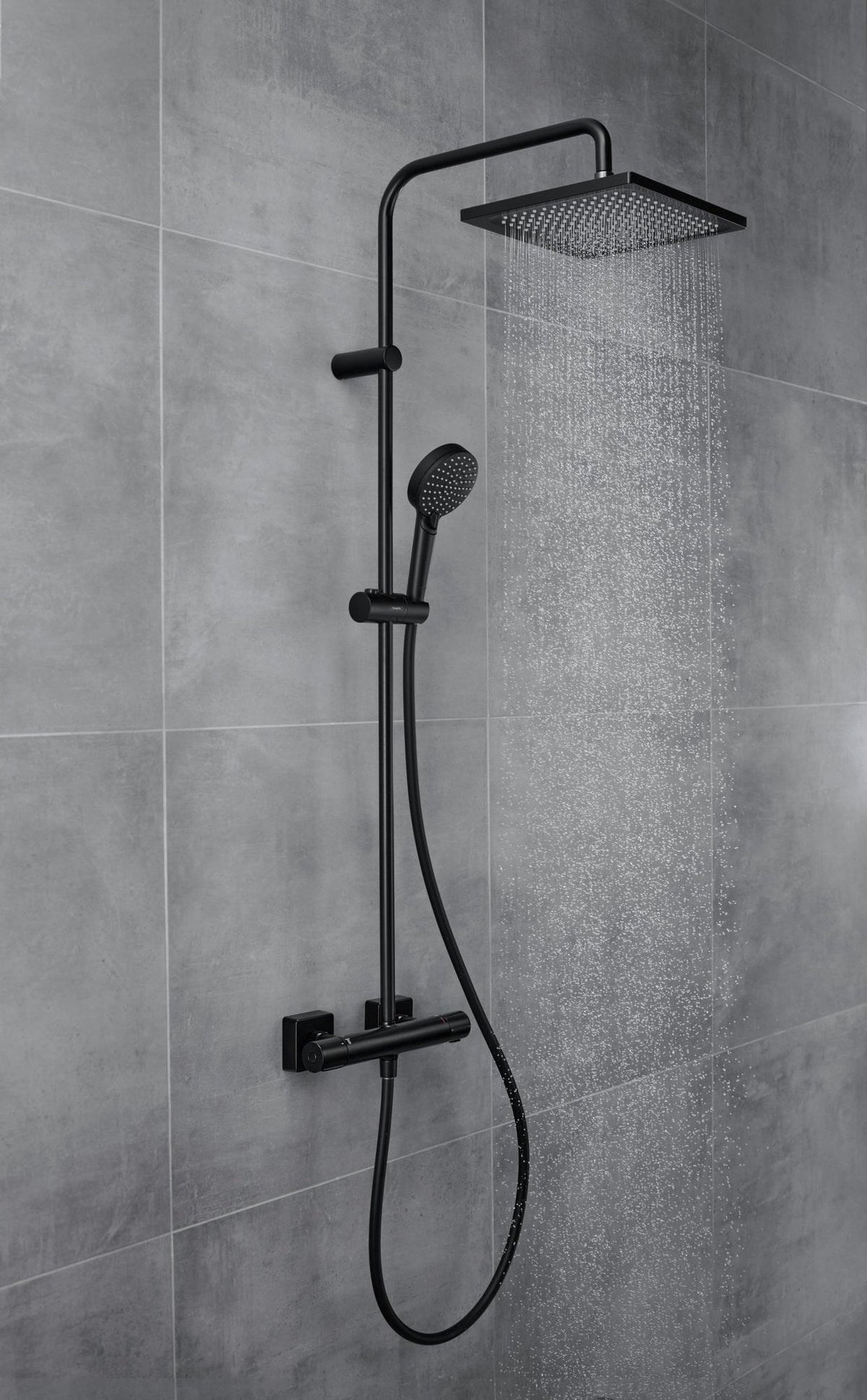 HANSGROHE Showerpipe Vernis Shape 240 mit Thermostat mattschwarz – Duschsystem