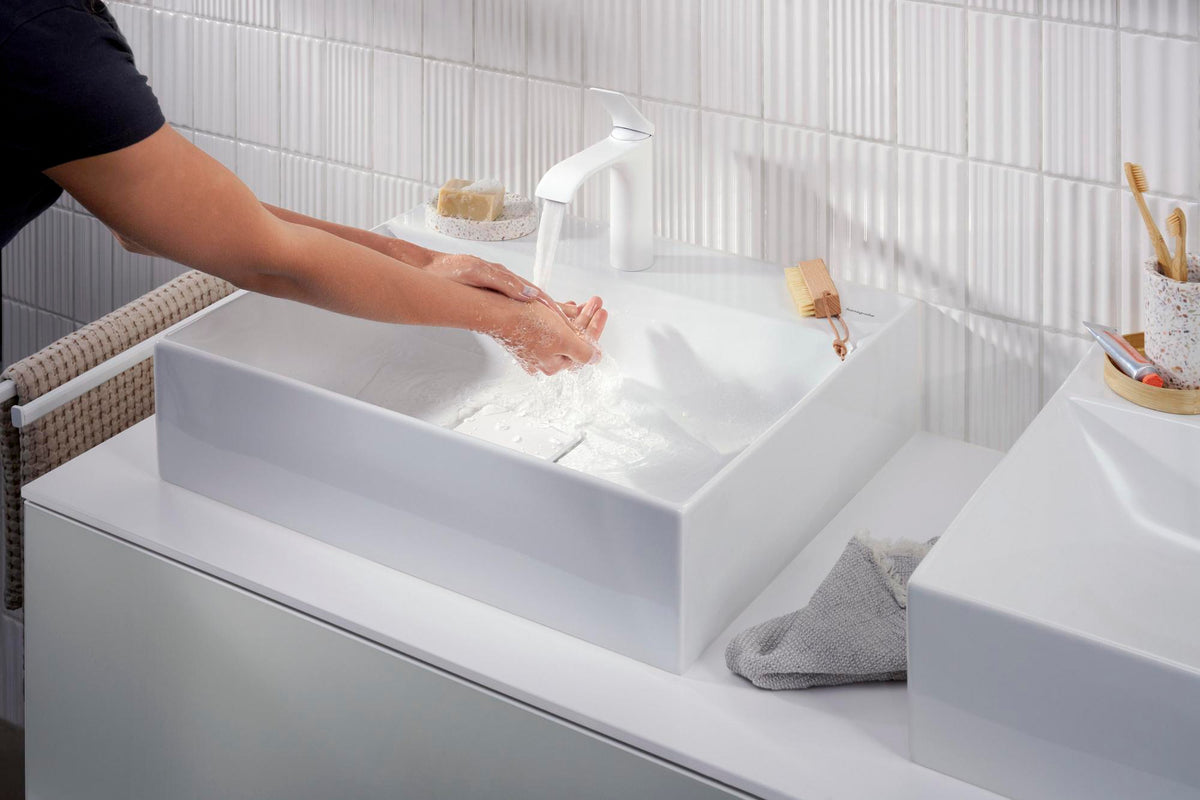 HANSGROHE Xevolos E Konsole 1570 mm mattweiß mit 2 Ausschnitten
