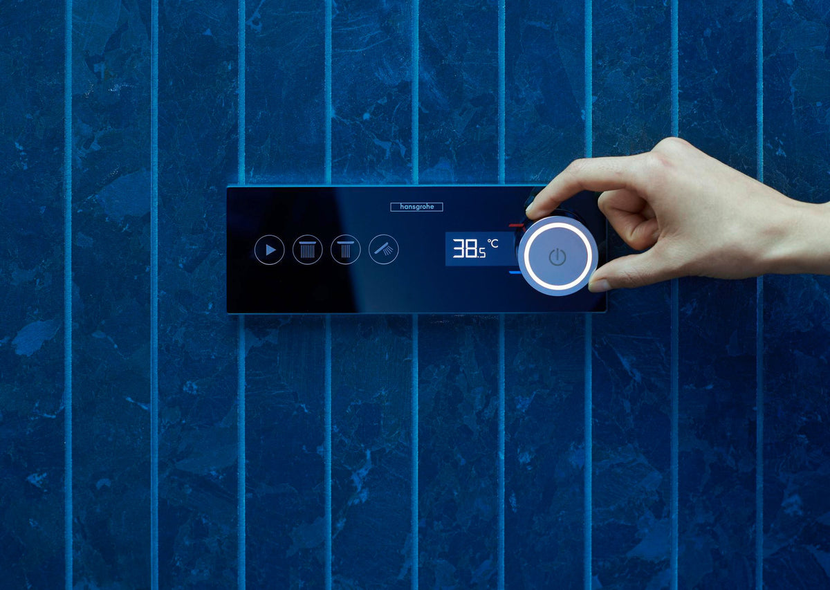 Hansgrohe RainPad Fertigset für 2 Verbraucher – TouchScreen Steuerung, schwarz/chrom
