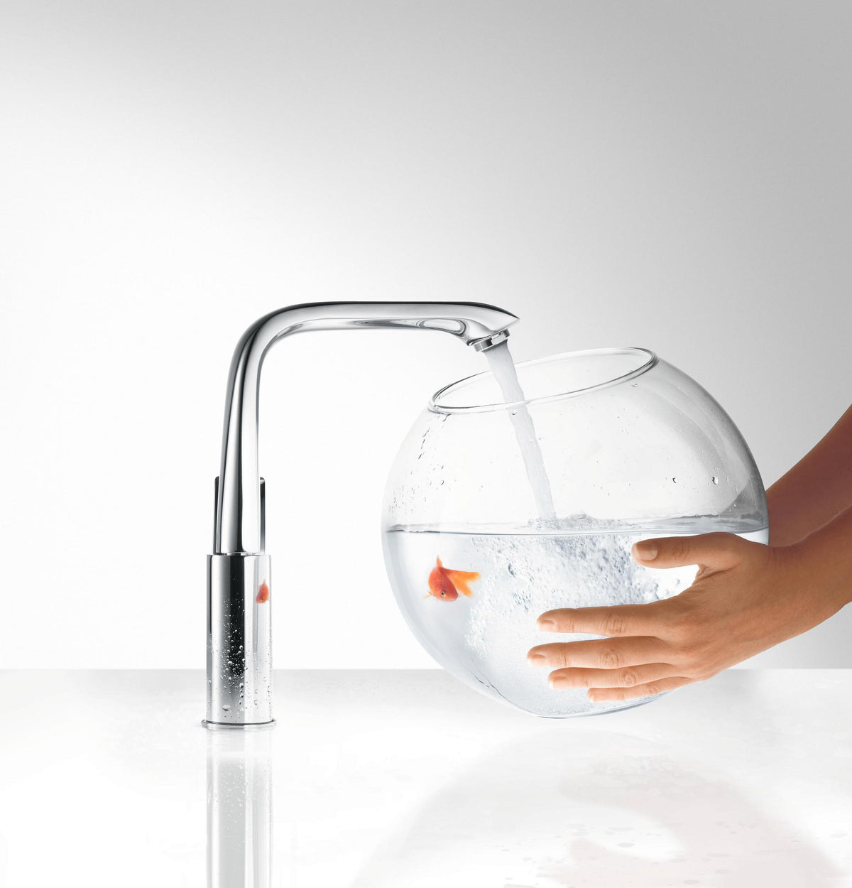 HANSGROHE Metris Einhebel-Waschtischmischer 230 DN 15 mit Schwenkauslauf, chrom