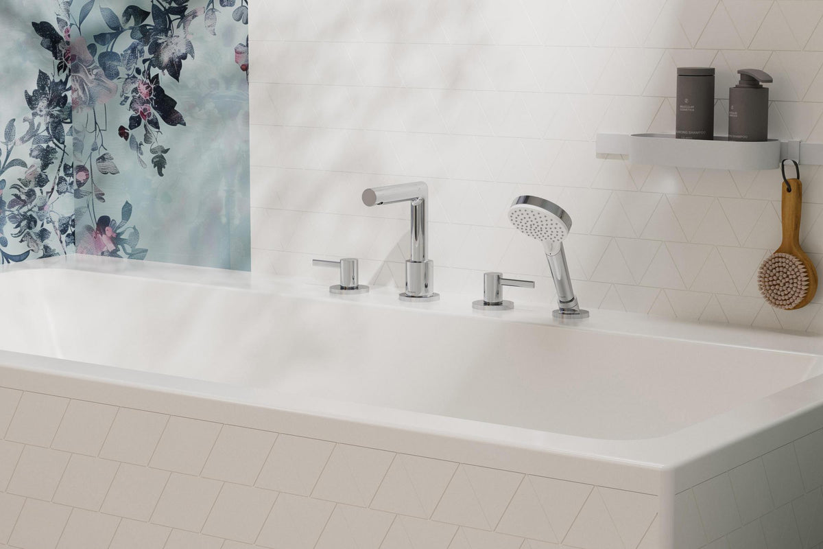 HANSGROHE Duschset WallStories mattschwarz – Wandstange mit Ablagekorb, Duschabzieher & Handtuchhaken