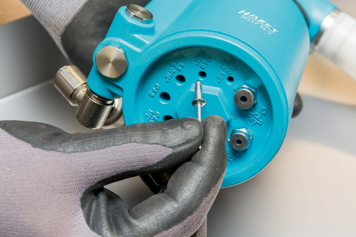 HAZET Druckluftblindnietgerät 9037N-2 – 14700 N Zugkraft für Nieten bis 6,4 mm