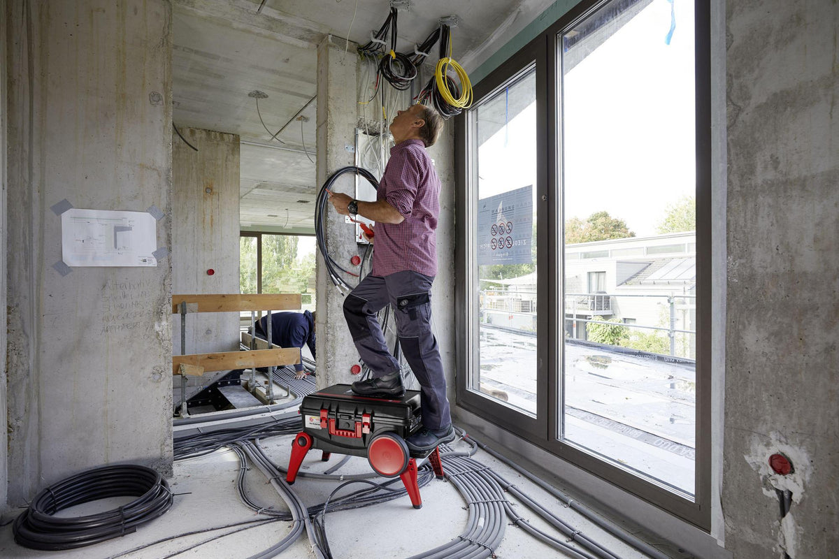 Wiha Werkzeugsortiment XXL IV 80-teilig im Schutzkoffer – Profi-Set mit VDE-isolierten Werkzeugen