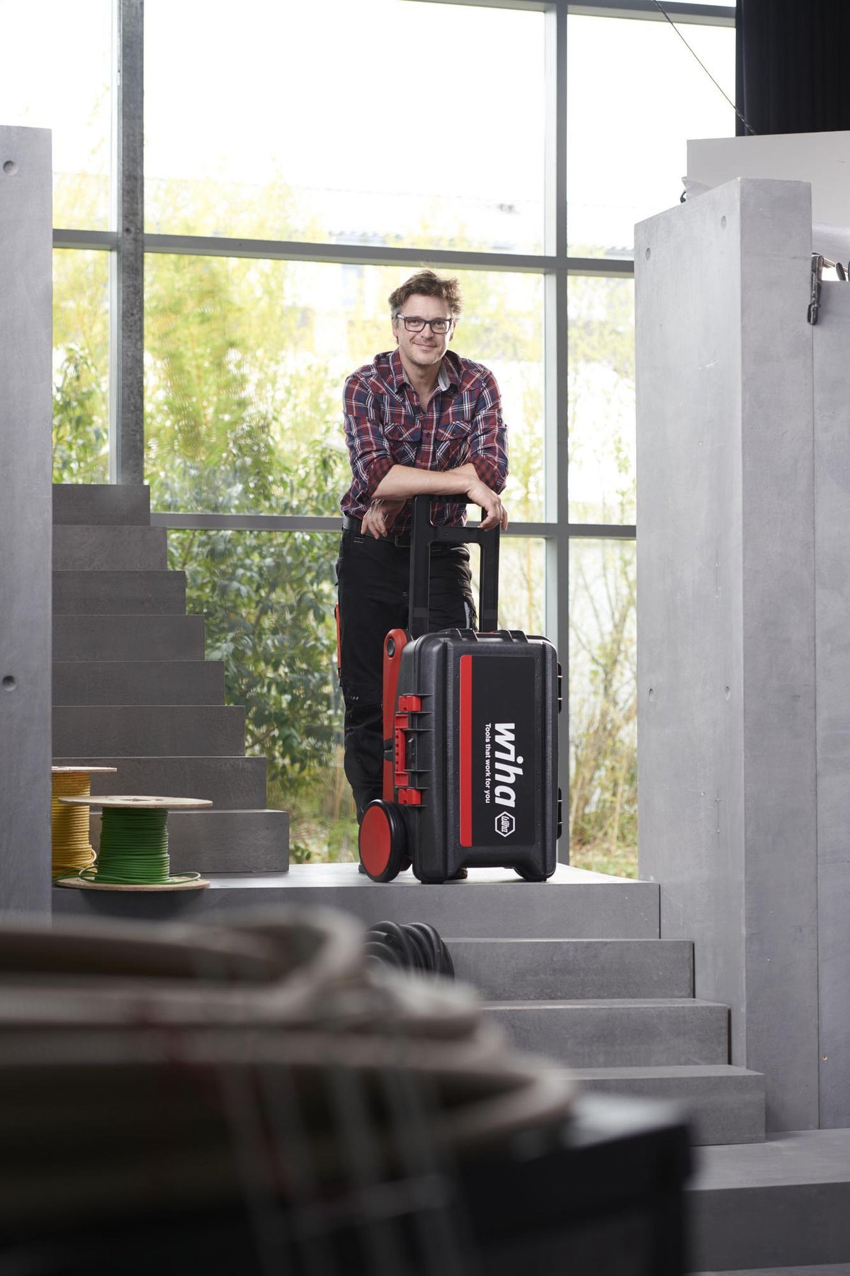 Wiha Werkzeugsortiment XXL IV 80-teilig im Schutzkoffer – Profi-Set mit VDE-isolierten Werkzeugen