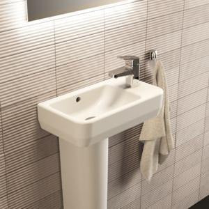 Ideal Standard i.life S Handwaschbecken 450x250x140mm Weiß, 1 Hahnloch rechts, mit Überlauf