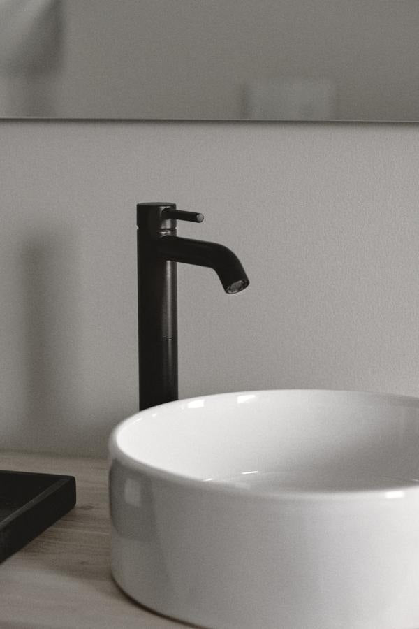 Ideal Standard Ceraline Waschtischarmatur 150 mm verchromt, 5 l/min mit verlängertem Sockel