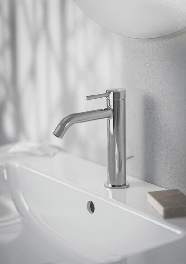 Ideal Standard Ceraline Nuovo Waschtischarmatur 135 mm mit Ablaufgarnitur Chrom