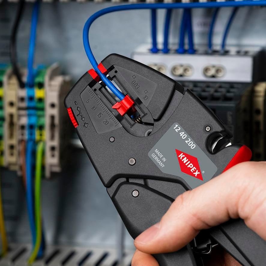 KNIPEX Automatikabisolierzange EvoStrip 200 mm für 0,03-10 mm² – selbsteinstellend, mit Drahtschneider
