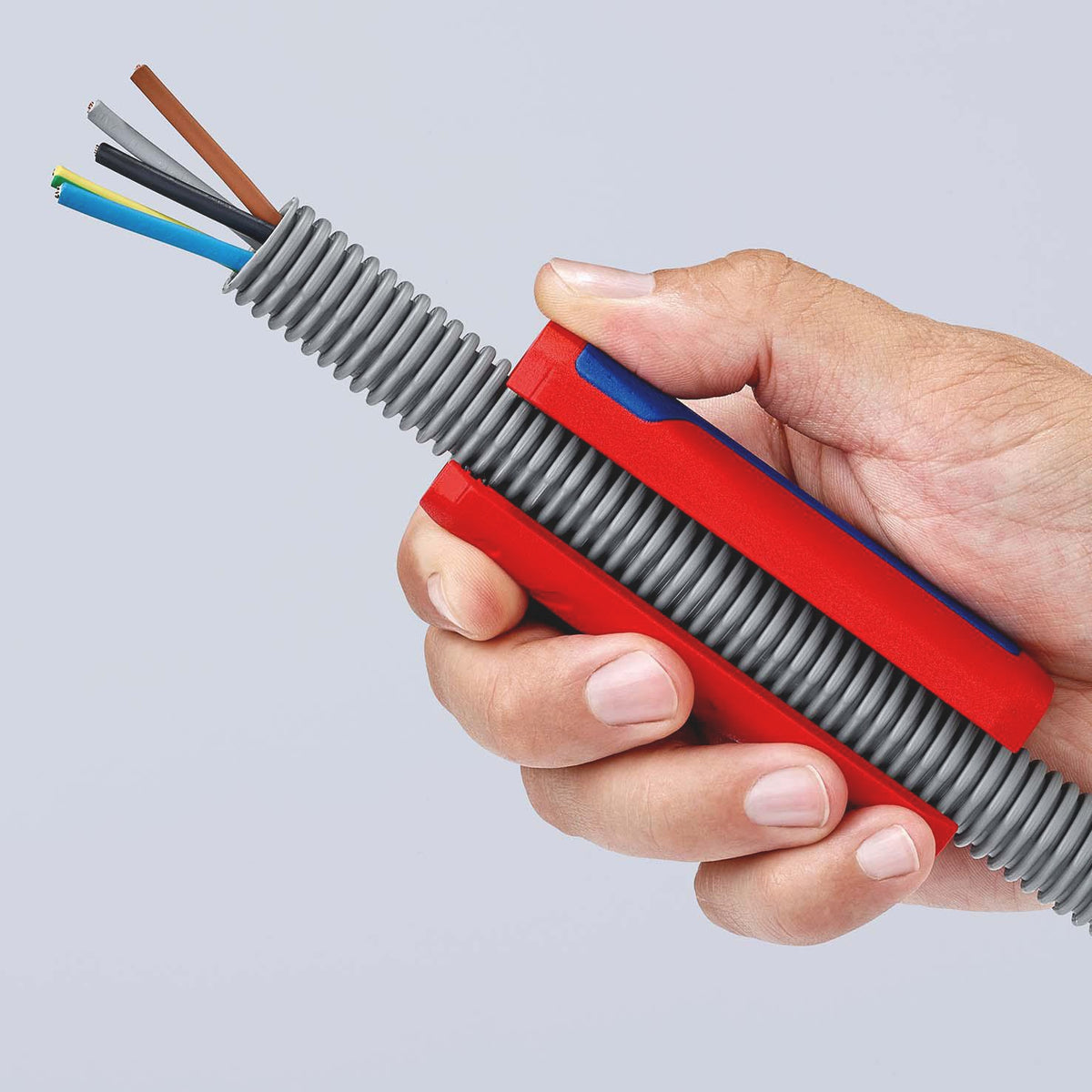 KNIPEX Abmantelungswerkzeug TwistCut 100 mm für Wellrohre und Litzen 0,2–4 mm²