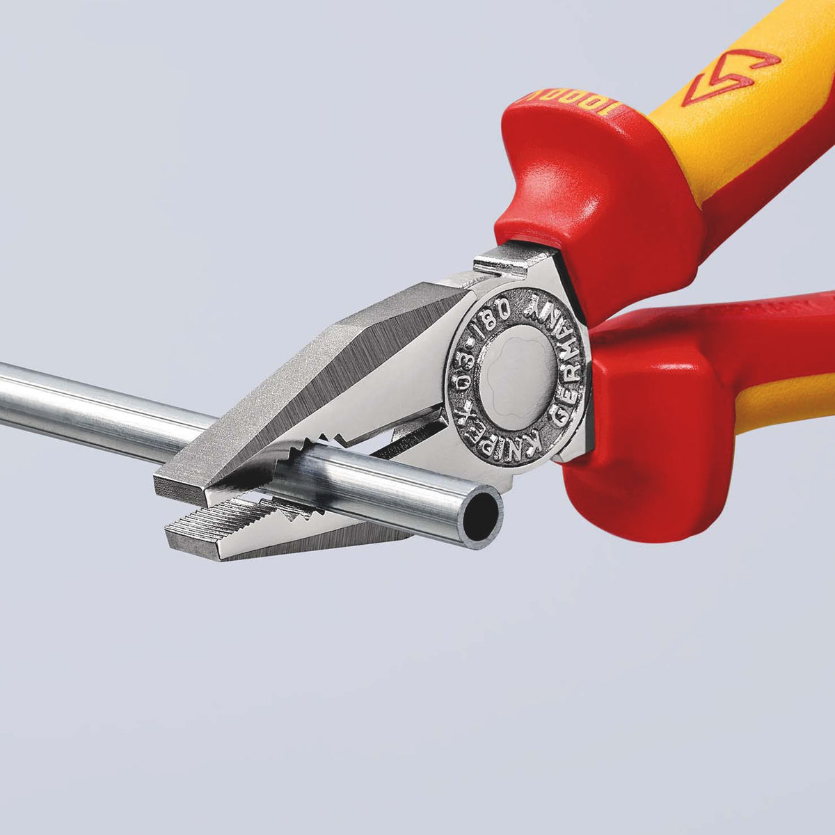 KNIPEX Kombizange VDE 160 mm mit Mehrkomponenten-Hüllen, verchromt, isoliert bis 1000 V