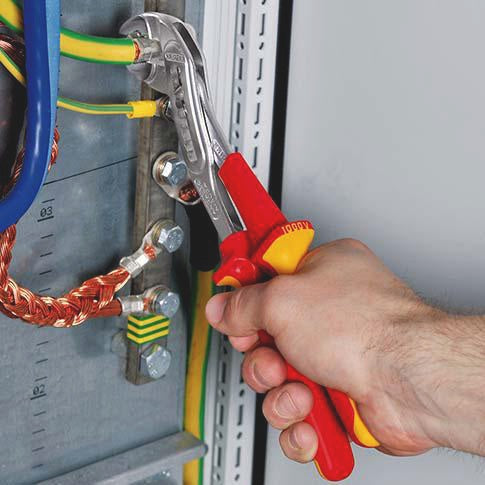 KNIPEX Wasserpumpenzange Alligator® 250 mm VDE-isoliert bis 1000 V, verchromt, 9-fach verstellbar