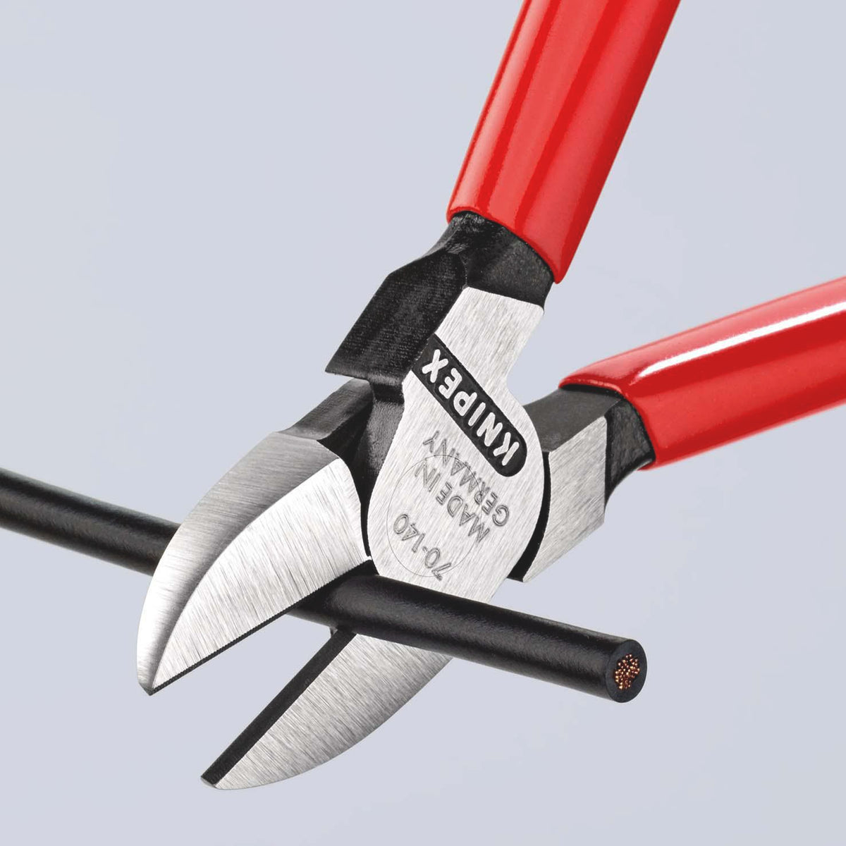 KNIPEX Seitenschneider 110 mm, polierter Kopf, Kunststoffüberzug – präziser Schnitt für feine Drähte