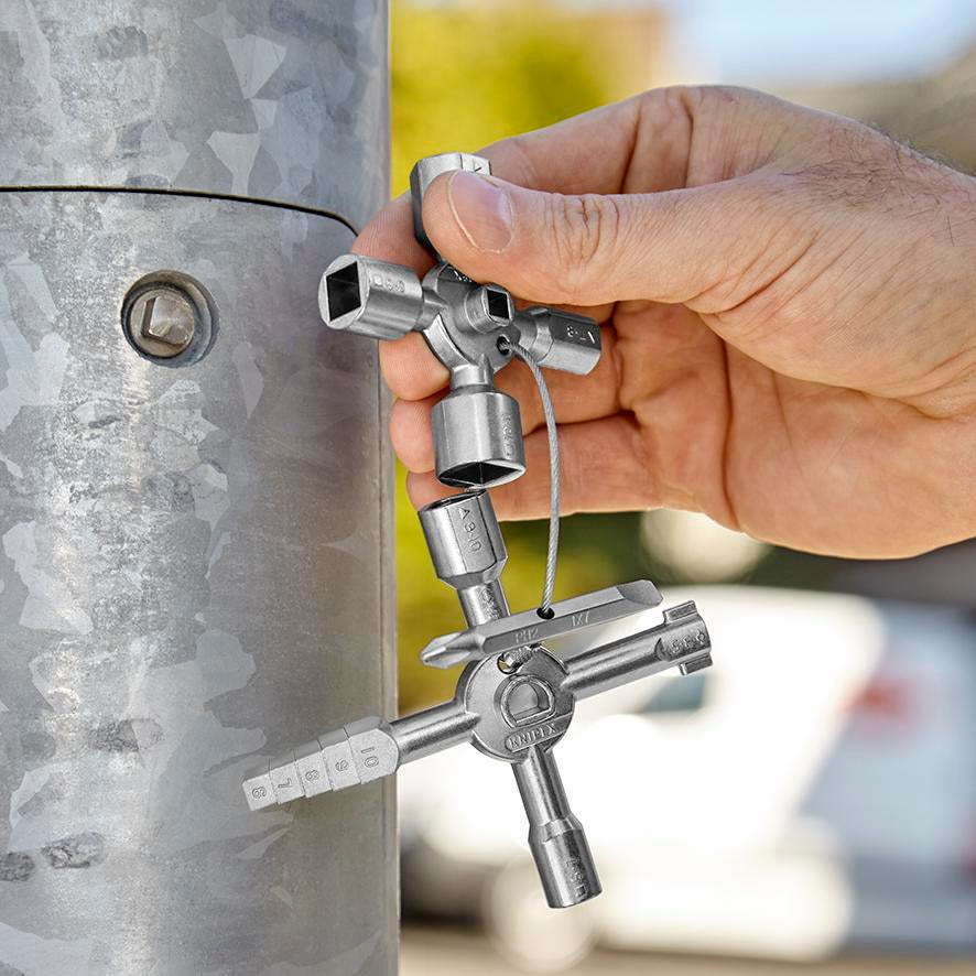 KNIPEX Schaltschrankschlüssel TwinKey® mit 6 Funktionen und Magnet-Verbindung
